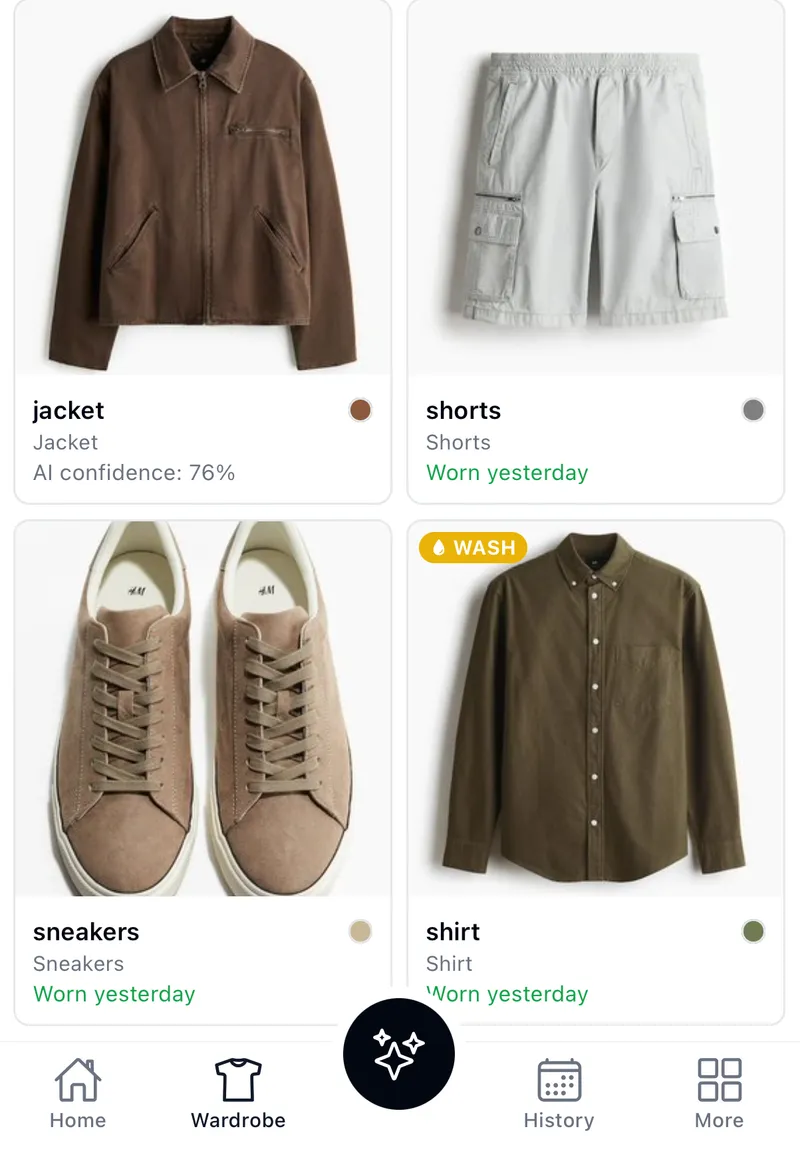 Mobile wardrobe view with wear tracking and wash indicators
